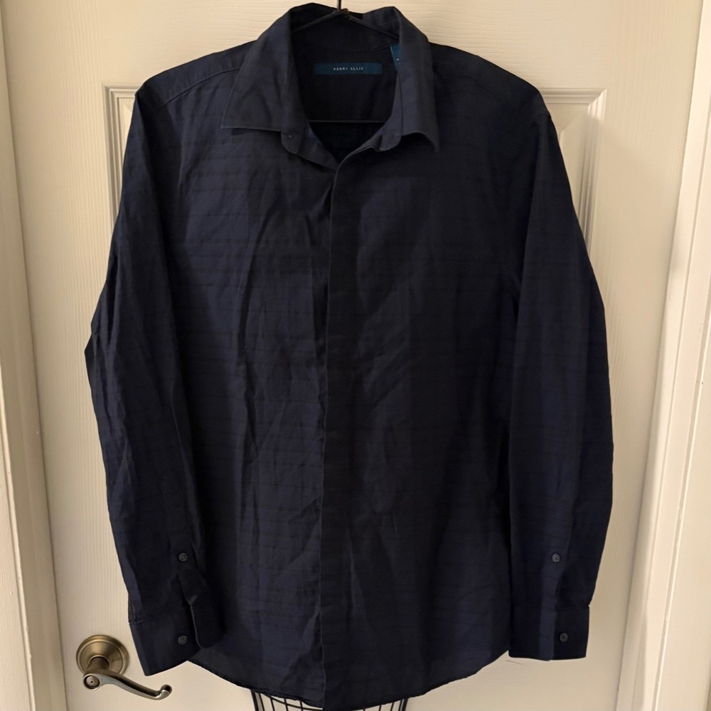 Perry Ellis Men's Navy Tonal Stripe Hidden Button Cotton Dress Shirt Size M